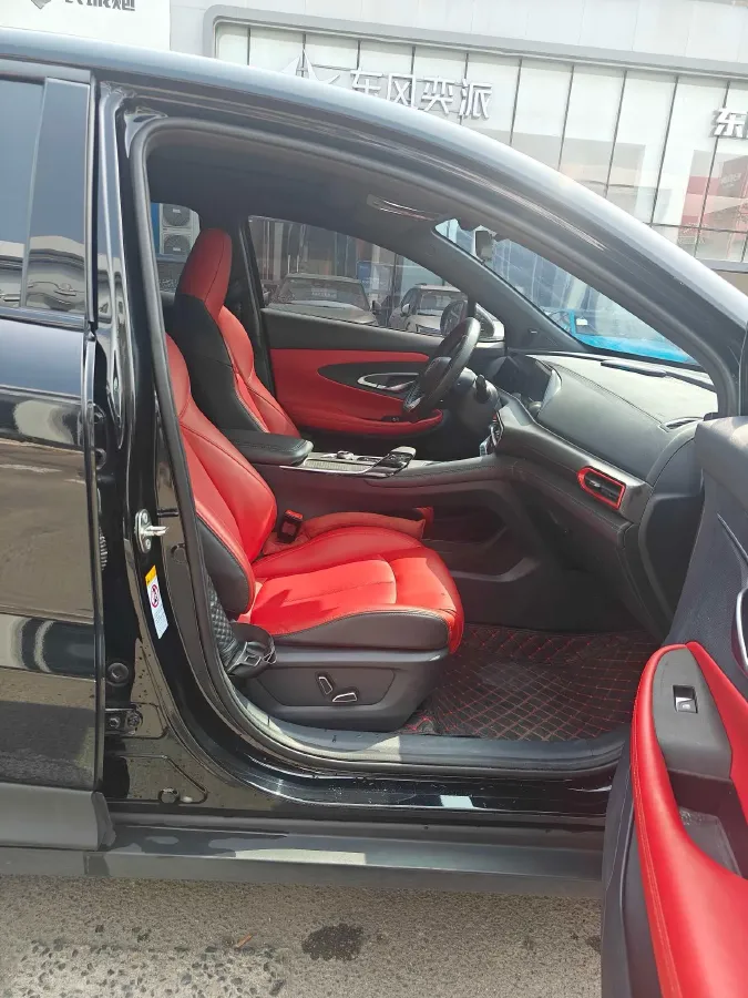 2021 ChangAn UNI-T 1.5T 180HP L4 7DCT,autocango,china used car exporter,china ev exporter,chinese used car exporter,chinese used ev exporter