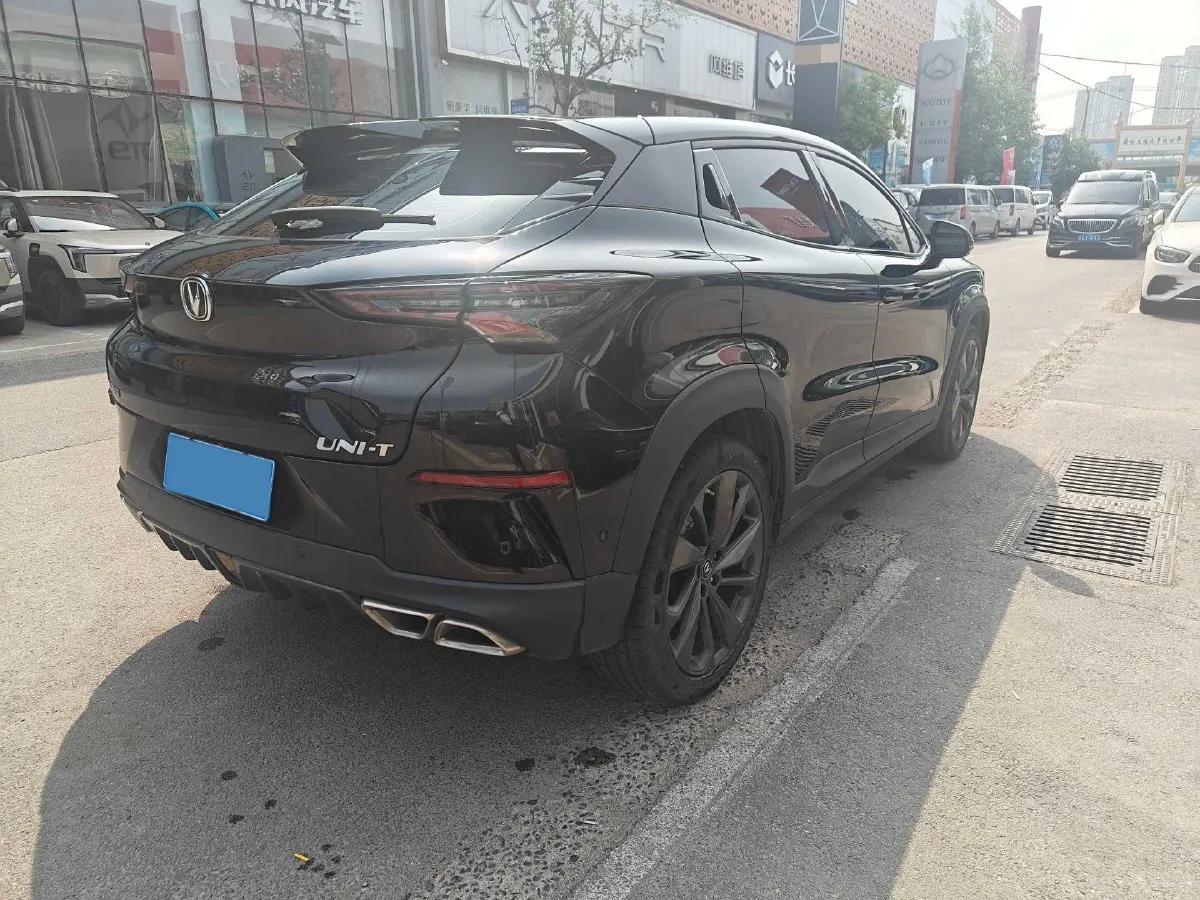 2021 ChangAn UNI-T 1.5T 180HP L4 7DCT,autocango,china used car exporter,china ev exporter,chinese used car exporter,chinese used ev exporter