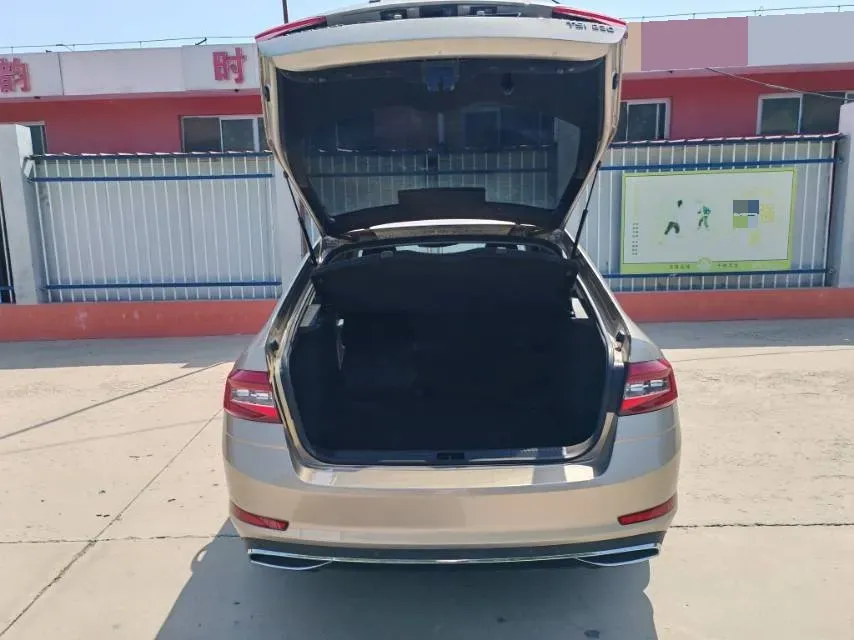 2018 Skoda Octavia 1.2T 116HP L4 7DCT,autocango,china used car exporter,china ev exporter,chinese used car exporter,chinese used ev exporter