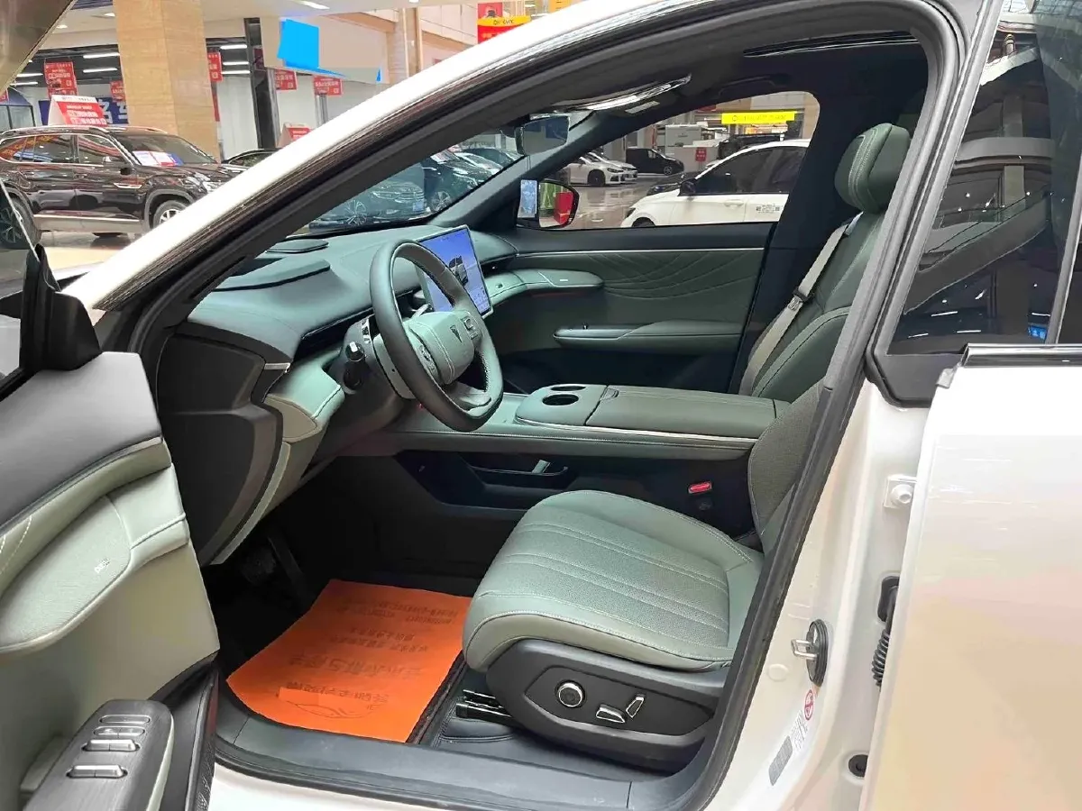 2025 Deepal S07 BEV 68.82KWH,autocango,china used car exporter,china ev exporter,chinese used car exporter,chinese used ev exporter