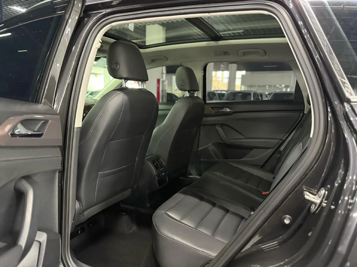 2022 Ford Transit 2.0T 202HP L4 6AT,autocango,china used car exporter,china ev exporter,chinese used car exporter,chinese used ev exporter