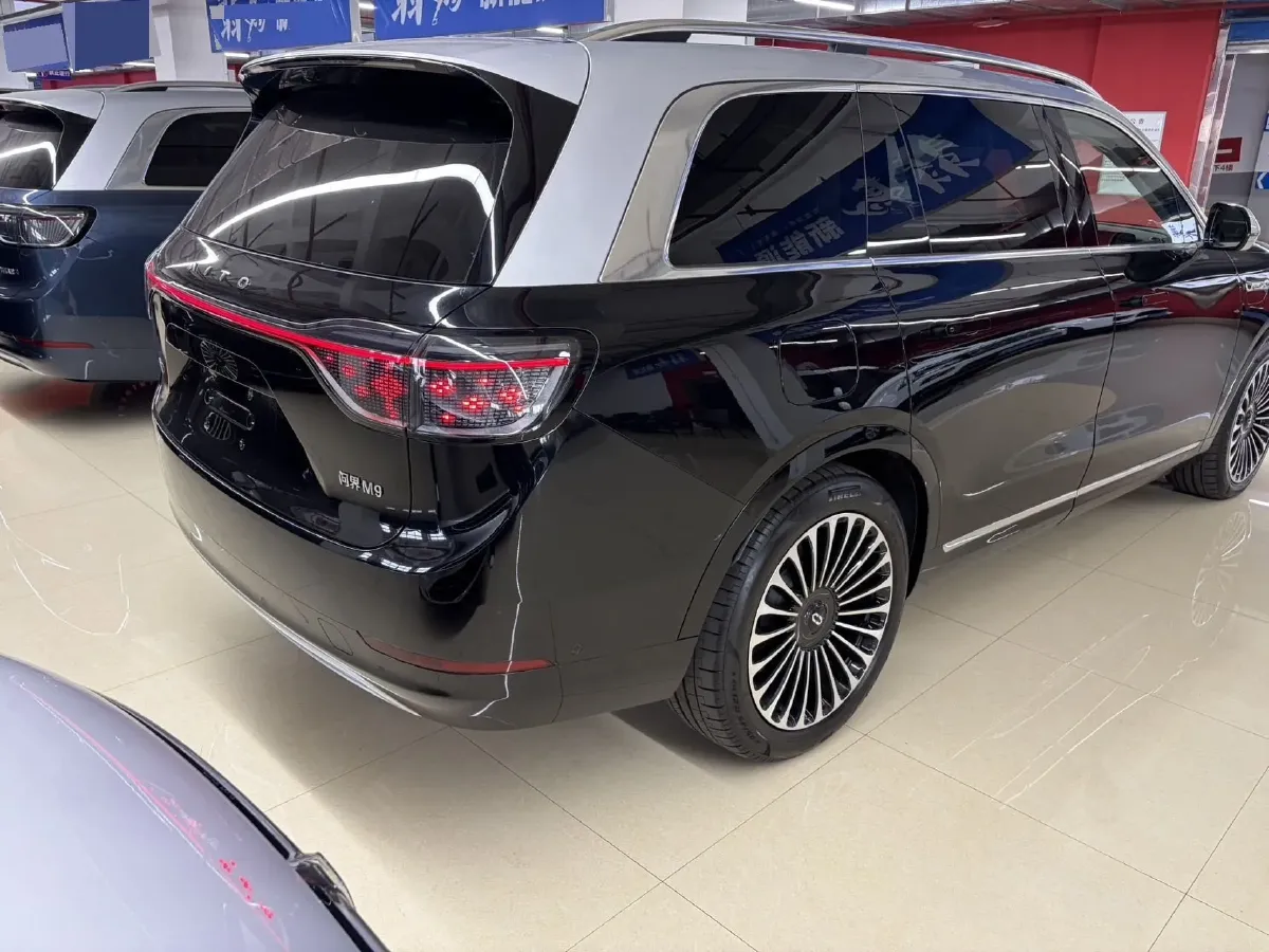 2024 AITO AITO M9 1.5T 152HP L4 REEV 42KWH,autocango,china used car exporter,china ev exporter,chinese used car exporter,chinese used ev exporter