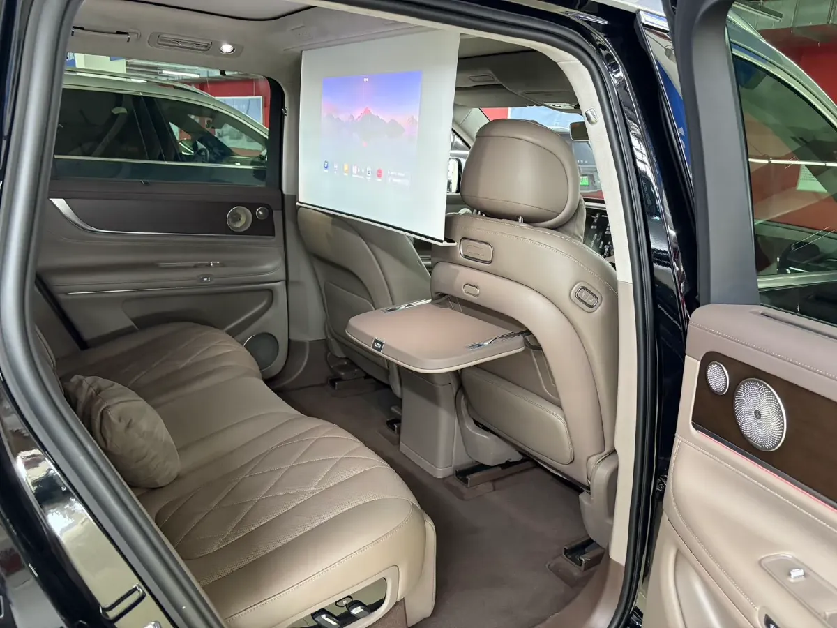 2024 AITO AITO M9 1.5T 152HP L4 REEV 42KWH,autocango,china used car exporter,china ev exporter,chinese used car exporter,chinese used ev exporter