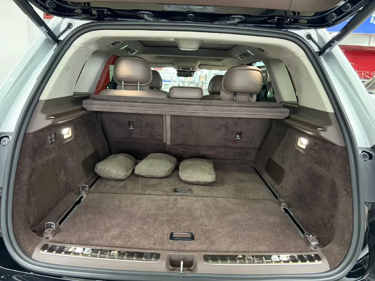 2024 AITO AITO M9 1.5T 152HP L4 REEV 42KWH,autocango,china used car exporter,china ev exporter,chinese used car exporter,chinese used ev exporter