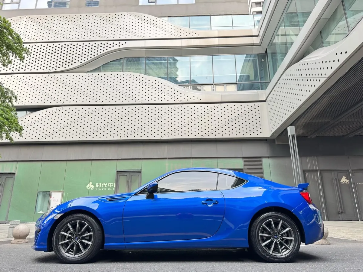 2019 Ford Focus 2.3T 280HP L4 6MT,autocango,china used car exporter,china ev exporter,chinese used car exporter,chinese used ev exporter