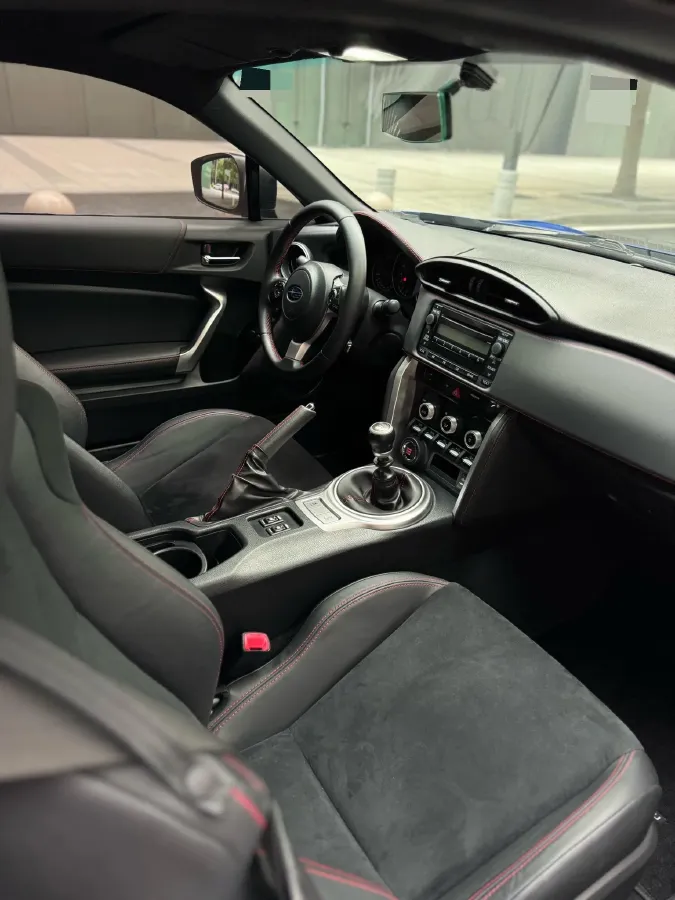 2019 Ford Focus 2.3T 280HP L4 6MT,autocango,china used car exporter,china ev exporter,chinese used car exporter,chinese used ev exporter