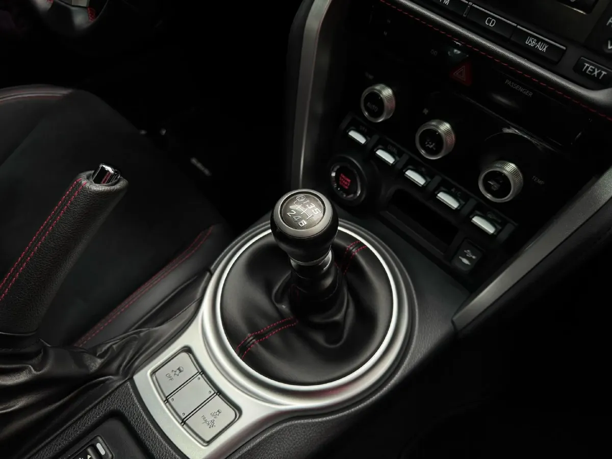 2019 Ford Focus 2.3T 280HP L4 6MT,autocango,china used car exporter,china ev exporter,chinese used car exporter,chinese used ev exporter