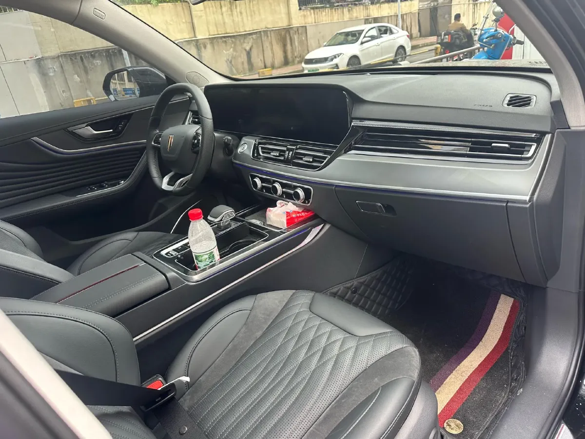 2023 HongQi HS5 2.0T 252HP L4 8AT,autocango,china used car exporter,china ev exporter,chinese used car exporter,chinese used ev exporter