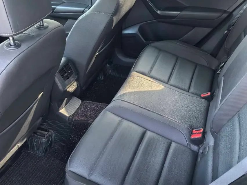 2021 Volkswagen T-Roc 1.4T 150HP L4 7DCT,autocango,china used car exporter,china ev exporter,chinese used car exporter,chinese used ev exporter