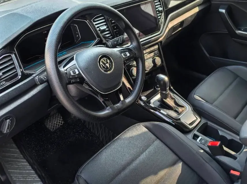 2021 Volkswagen T-Roc 1.4T 150HP L4 7DCT,autocango,china used car exporter,china ev exporter,chinese used car exporter,chinese used ev exporter
