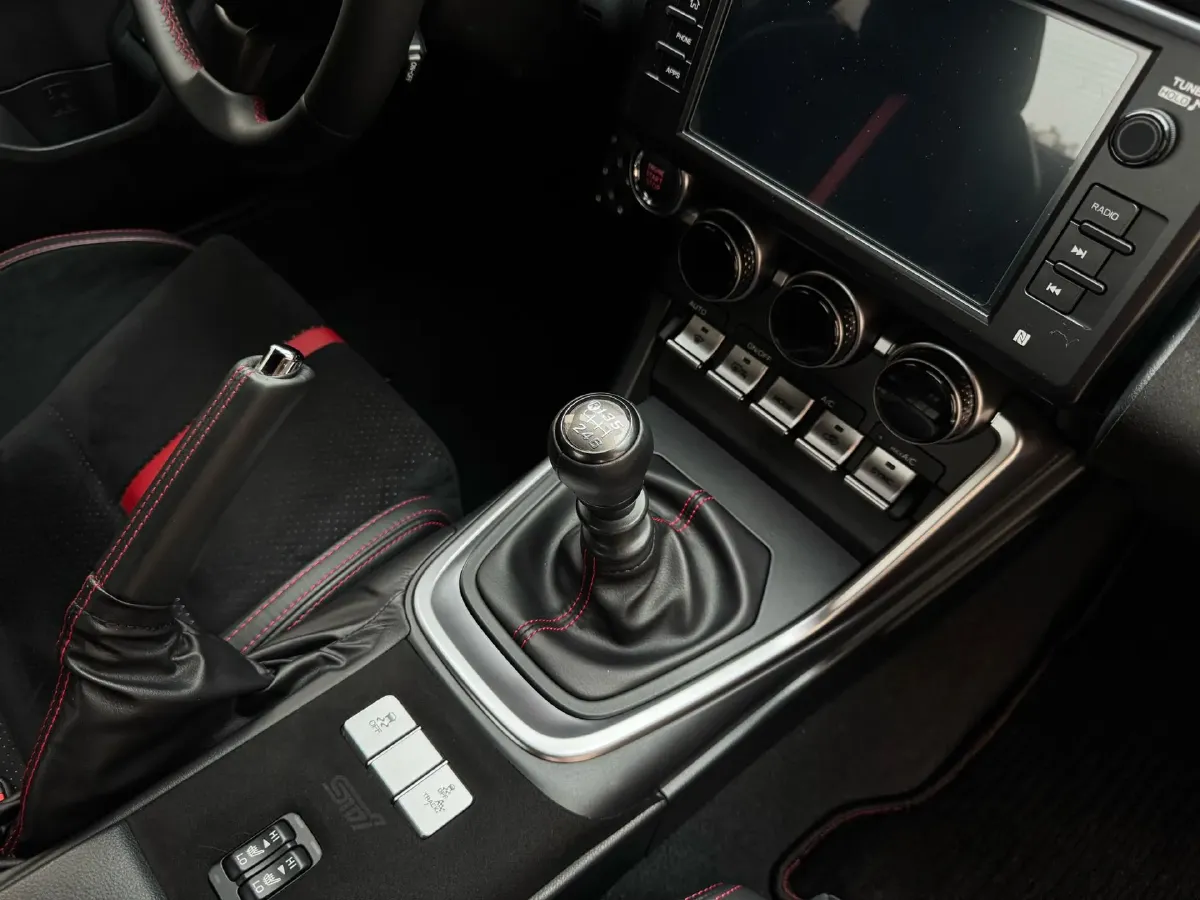 2022 Subaru BRZ 2.4L 234HP H4 6MT,autocango,china used car exporter,china ev exporter,chinese used car exporter,chinese used ev exporter