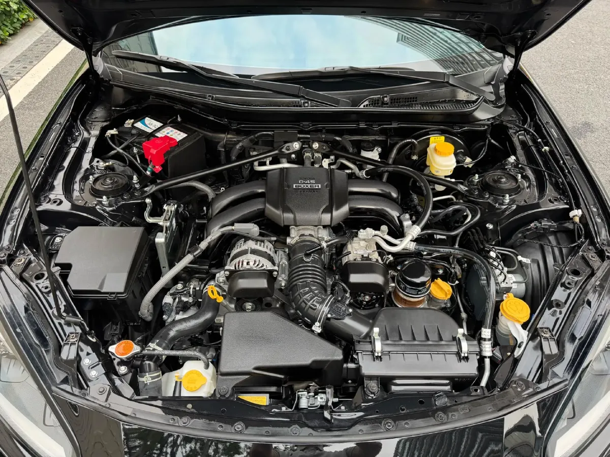 2022 Subaru BRZ 2.4L 234HP H4 6MT,autocango,china used car exporter,china ev exporter,chinese used car exporter,chinese used ev exporter