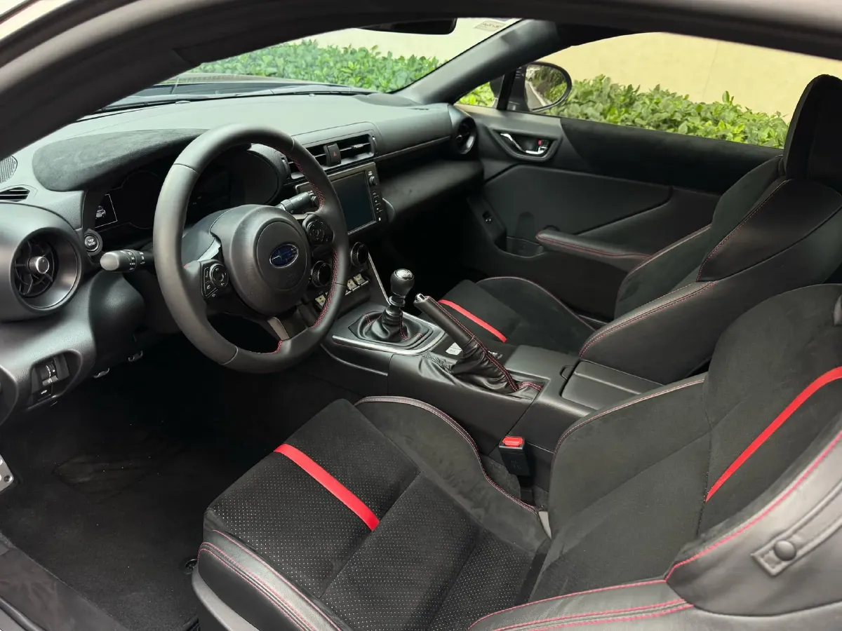 2022 Subaru BRZ 2.4L 234HP H4 6MT,autocango,china used car exporter,china ev exporter,chinese used car exporter,chinese used ev exporter