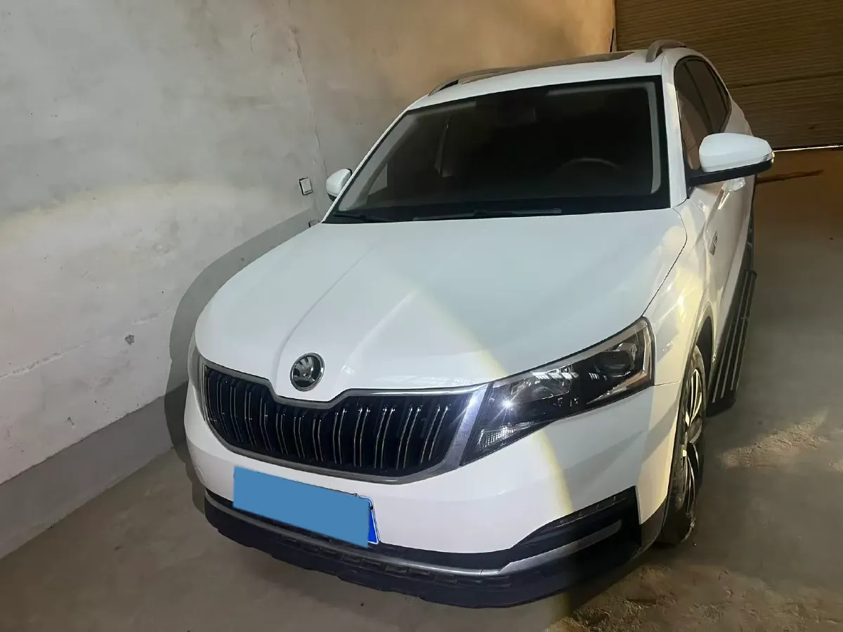 2020 Skoda Kamiq 1.2T 116HP L4 7DCT,autocango,china used car exporter,china ev exporter,chinese used car exporter,chinese used ev exporter