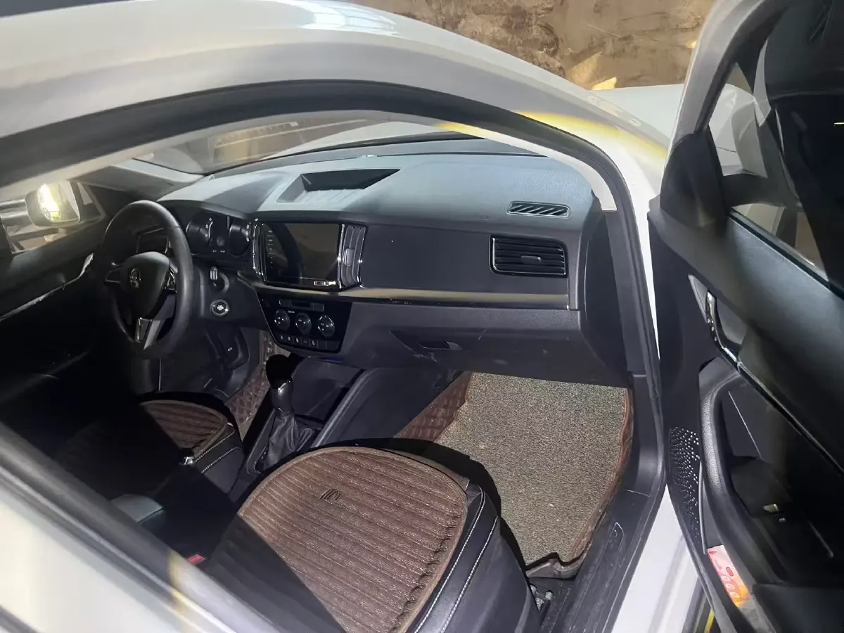 2020 Skoda Kamiq 1.2T 116HP L4 7DCT,autocango,china used car exporter,china ev exporter,chinese used car exporter,chinese used ev exporter