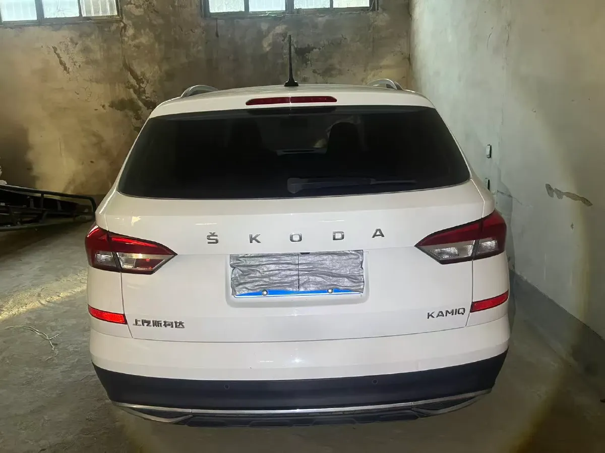 2020 Skoda Kamiq 1.2T 116HP L4 7DCT,autocango,china used car exporter,china ev exporter,chinese used car exporter,chinese used ev exporter