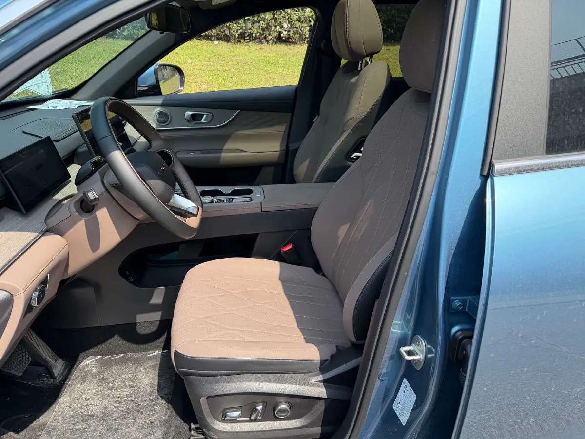 2025 Chery Tiggo8 PLUS C-DM 1.5T 156HP L4 1DHT PHEV,autocango,china used car exporter,china ev exporter,chinese used car exporter,chinese used ev exporter