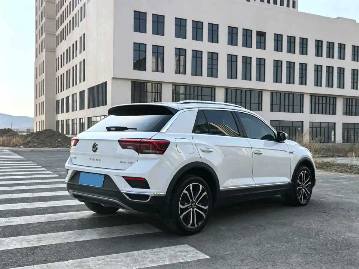 2021 Volkswagen T-Roc 1.4T 150HP L4 7DCT,autocango,china used car exporter,china ev exporter,chinese used car exporter,chinese used ev exporter