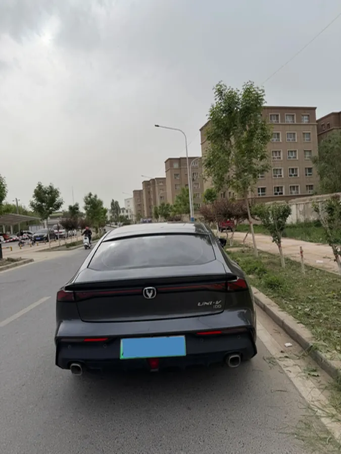 2023 ChangAn UNI-V iDD 1.5T 170HP L4 6TCT PHEV 18.4KWH,autocango,china used car exporter,china ev exporter,chinese used car exporter,chinese used ev exporter