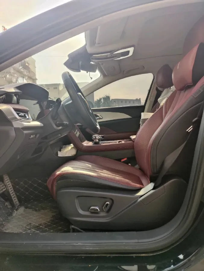 2024 HongQi H5 1.5T 169HP L4 7DCT,autocango,china used car exporter,china ev exporter,chinese used car exporter,chinese used ev exporter