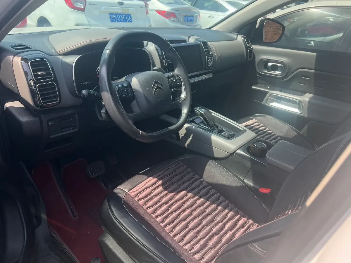 2019 Citroen C5 Aircross 1.6T 167HP L4 6AT,autocango,china used car exporter,china ev exporter,chinese used car exporter,chinese used ev exporter