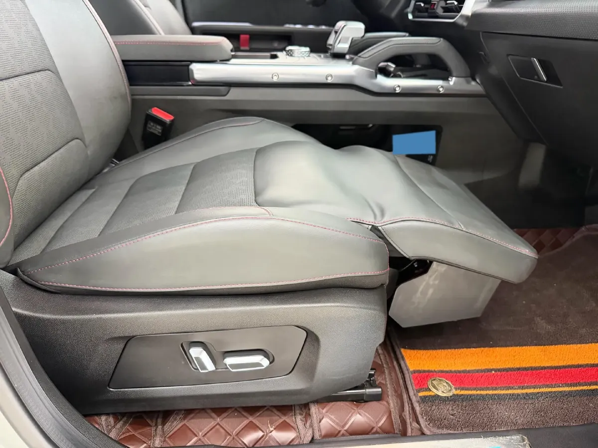 2023 Jetour Traveller 2.0T 254HP L4 7DCT,autocango,china used car exporter,china ev exporter,chinese used car exporter,chinese used ev exporter