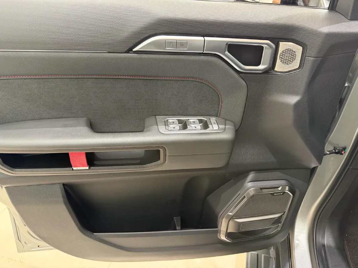 2023 Jetour Traveller 2.0T 254HP L4 7DCT,autocango,china used car exporter,china ev exporter,chinese used car exporter,chinese used ev exporter