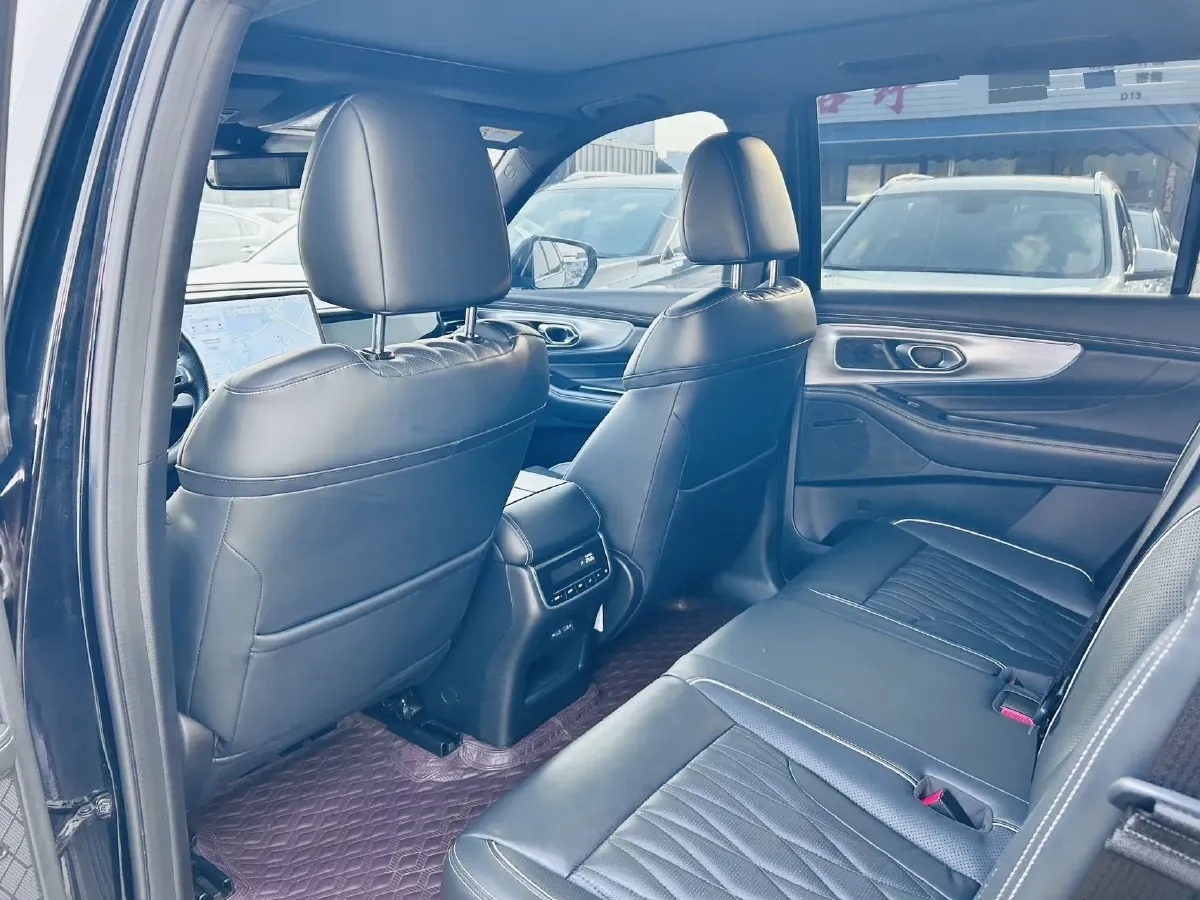 2024 GAC Trumpchi GS8 2.0T 252HP L4 8AT,autocango,china used car exporter,china ev exporter,chinese used car exporter,chinese used ev exporter