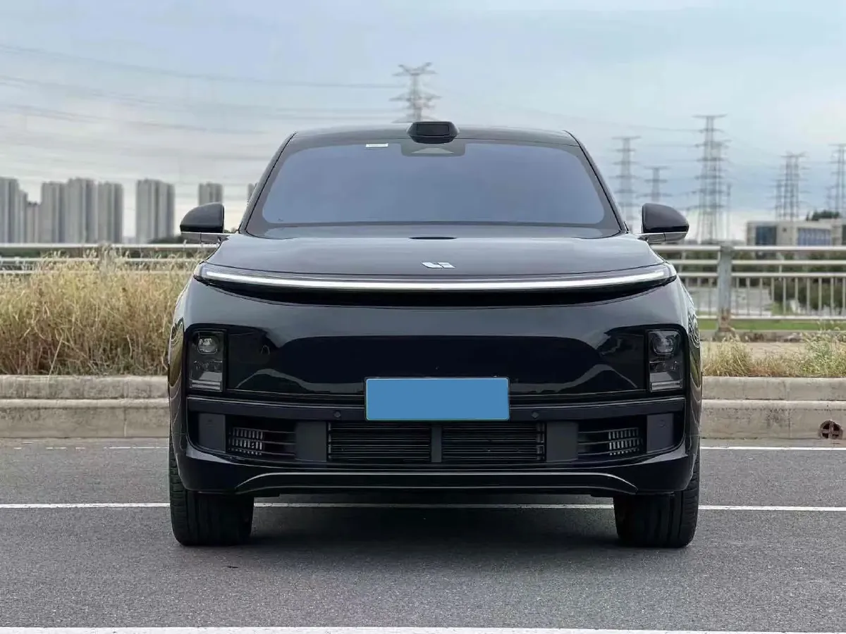 2024 Li L9 Range Extended 154HP REEV 52.3KWH,autocango,china used car exporter,china ev exporter,chinese used car exporter,chinese used ev exporter