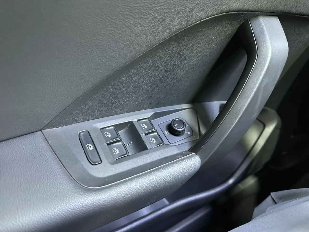 2021 Volkswagen Tharu 1.4T 150HP L4 7DCT,autocango,china used car exporter,china ev exporter,chinese used car exporter,chinese used ev exporter