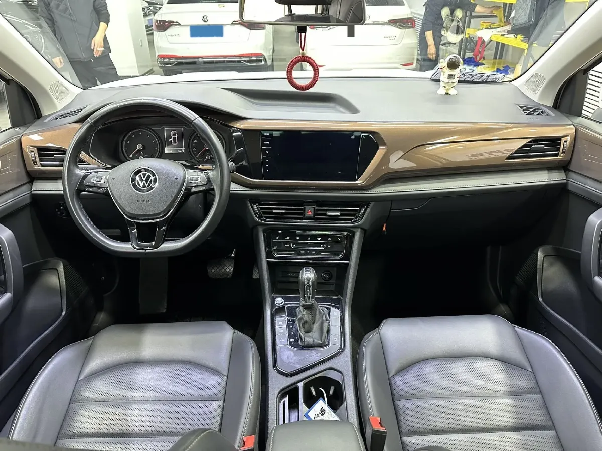 2021 Volkswagen Tharu 1.4T 150HP L4 7DCT,autocango,china used car exporter,china ev exporter,chinese used car exporter,chinese used ev exporter