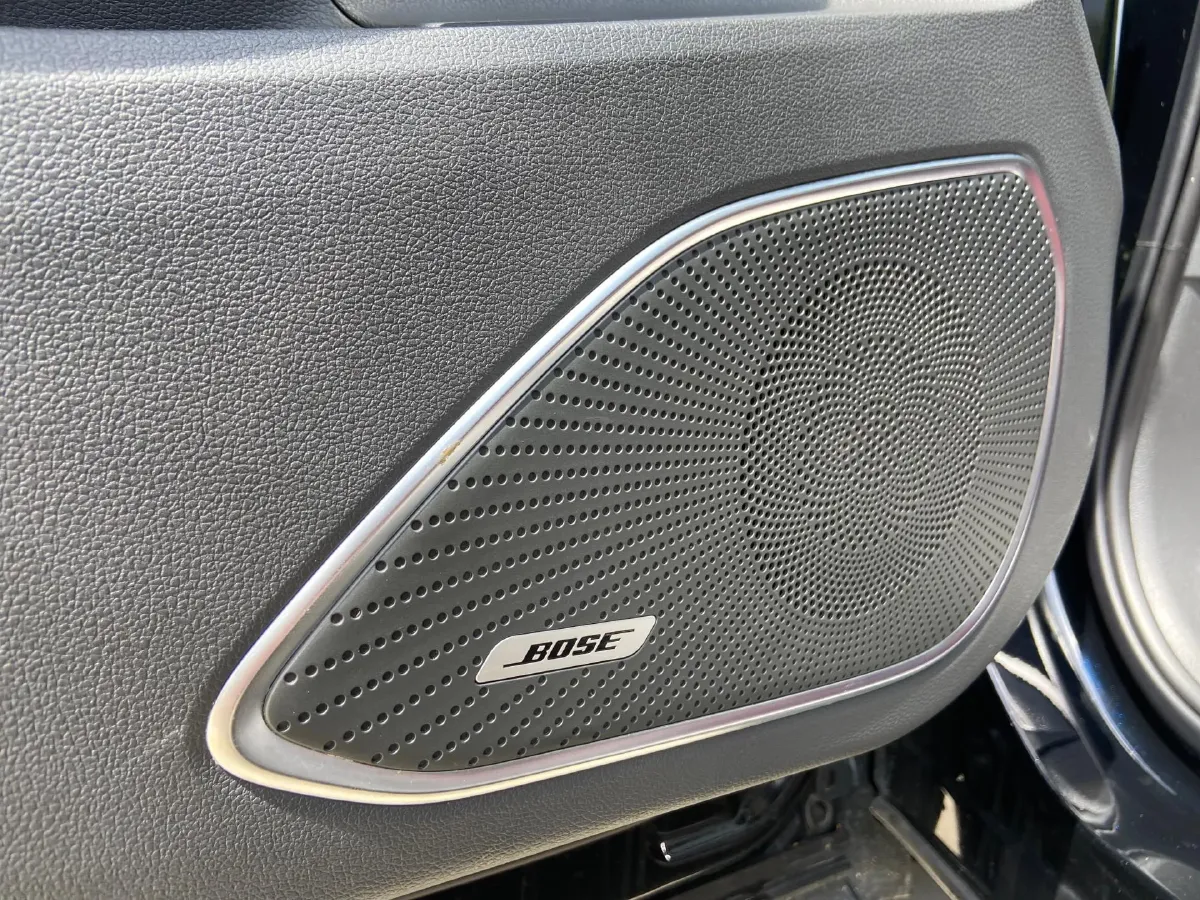 2023 HongQi HS5 2.0T 252HP L4 8AT,autocango,china used car exporter,china ev exporter,chinese used car exporter,chinese used ev exporter