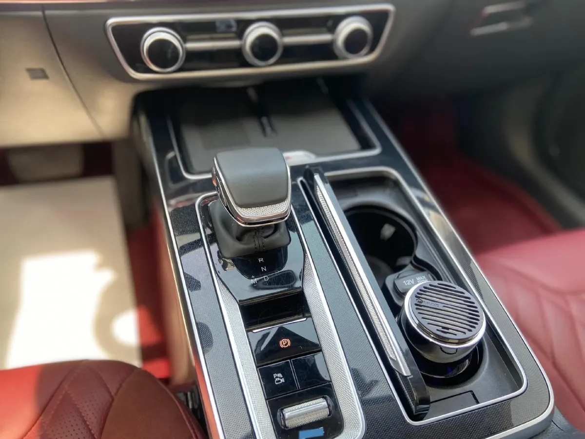 2023 HongQi HS5 2.0T 252HP L4 8AT,autocango,china used car exporter,china ev exporter,chinese used car exporter,chinese used ev exporter