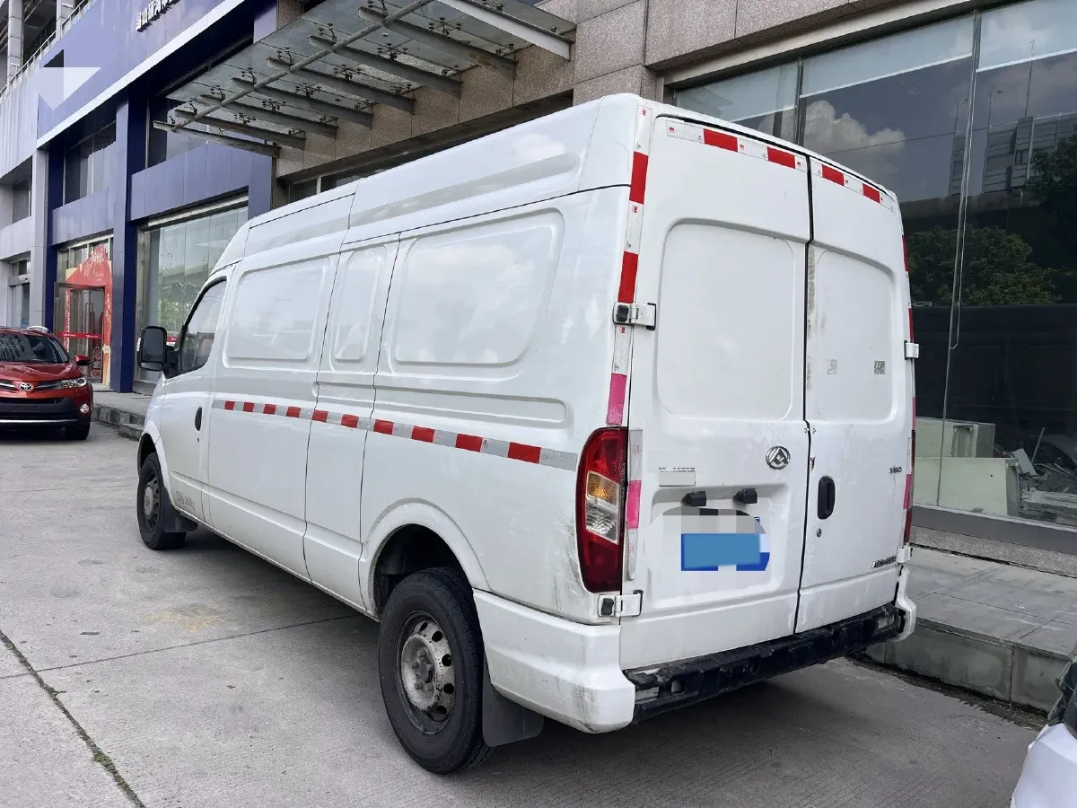 2019 MAXUS XinTu V80 2.0T 139HP L4 6MT,autocango,china used car exporter,china ev exporter,chinese used car exporter,chinese used ev exporter
