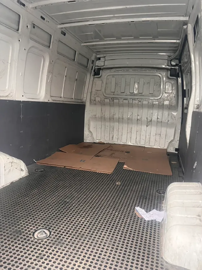 2019 MAXUS XinTu V80 2.0T 139HP L4 6MT,autocango,china used car exporter,china ev exporter,chinese used car exporter,chinese used ev exporter