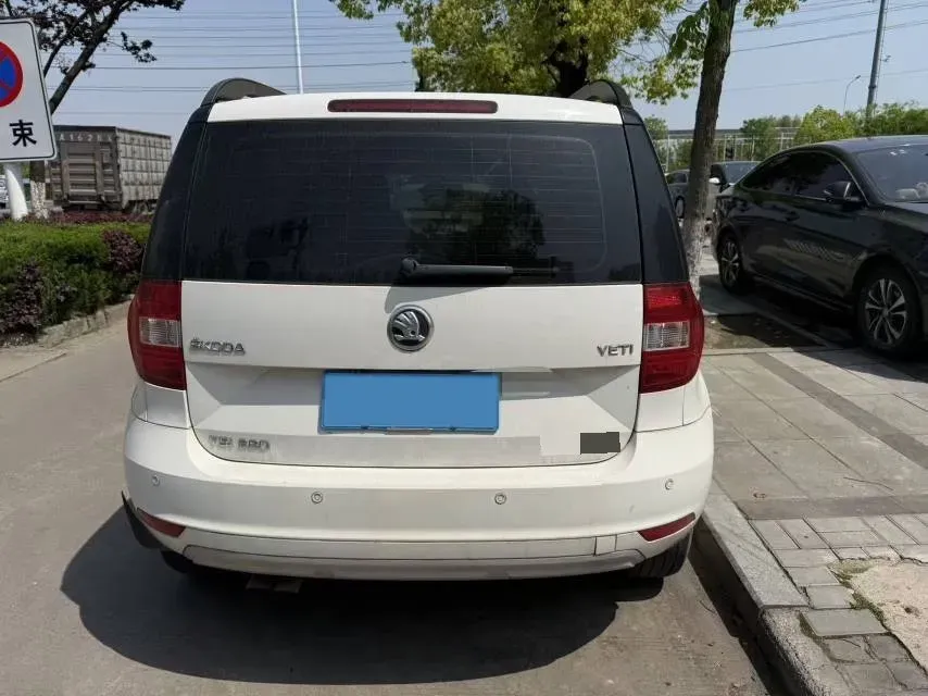 2017 Skoda Yeti 1.4T 150HP L4 7DCT,autocango,china used car exporter,china ev exporter,chinese used car exporter,chinese used ev exporter