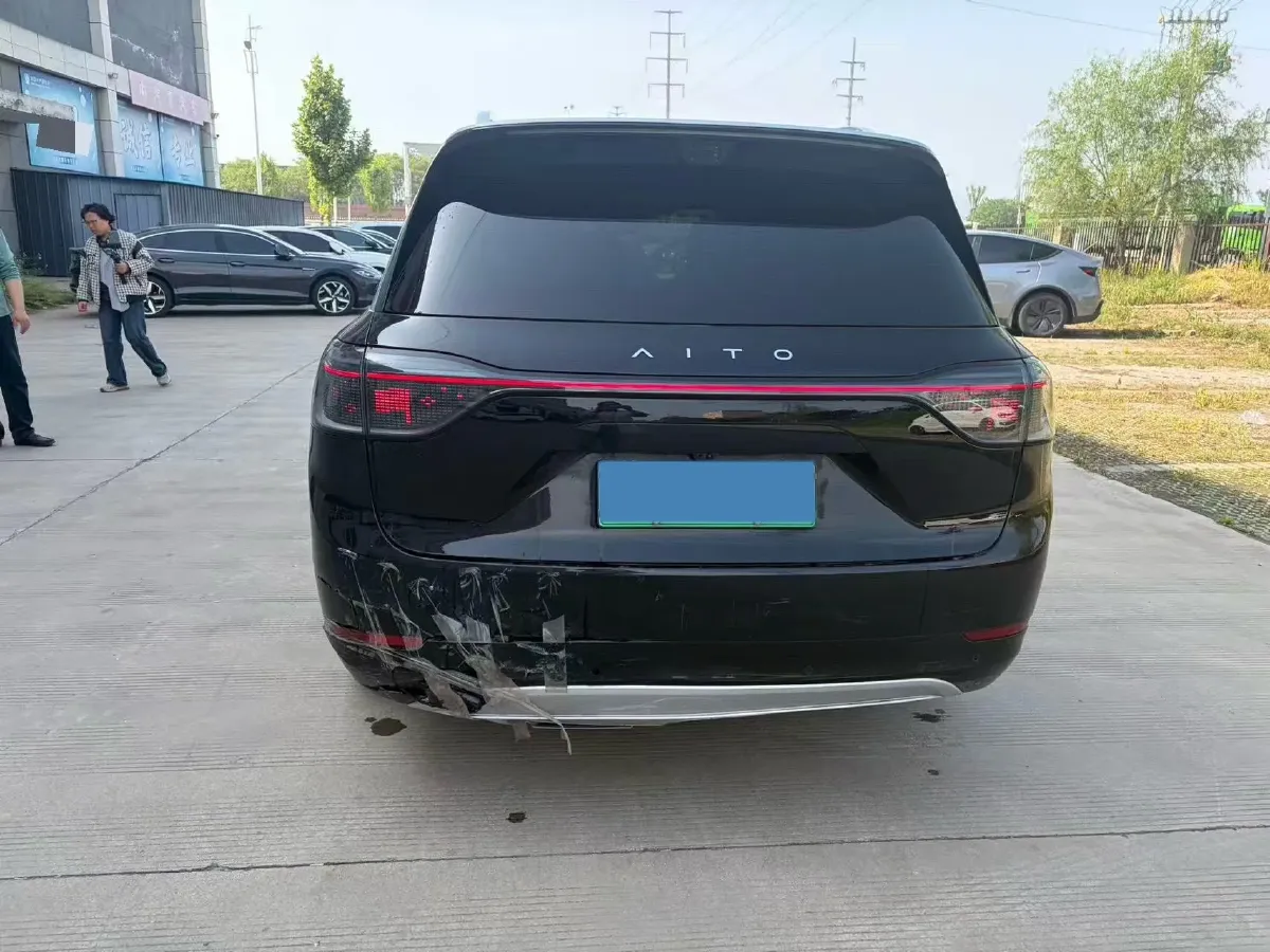 2025 AITO AITO M9 REEV 160HP REEV 52KWH,autocango,china used car exporter,china ev exporter,chinese used car exporter,chinese used ev exporter