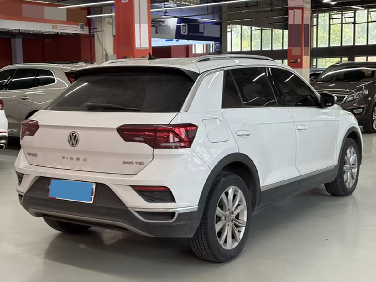 2020 Volkswagen T-Roc 1.4T 131HP L4 7DCT,autocango,china used car exporter,china ev exporter,chinese used car exporter,chinese used ev exporter