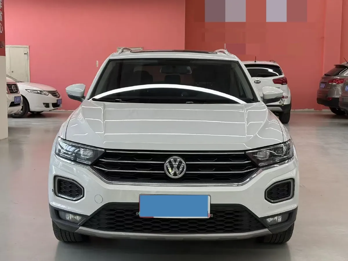 2020 Volkswagen T-Roc 1.4T 131HP L4 7DCT,autocango,china used car exporter,china ev exporter,chinese used car exporter,chinese used ev exporter