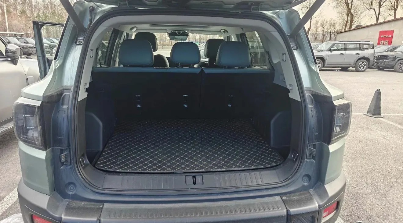 2025 Jetour Traveller 2.0T 254HP L4 7DCT,autocango,china used car exporter,china ev exporter,chinese used car exporter,chinese used ev exporter