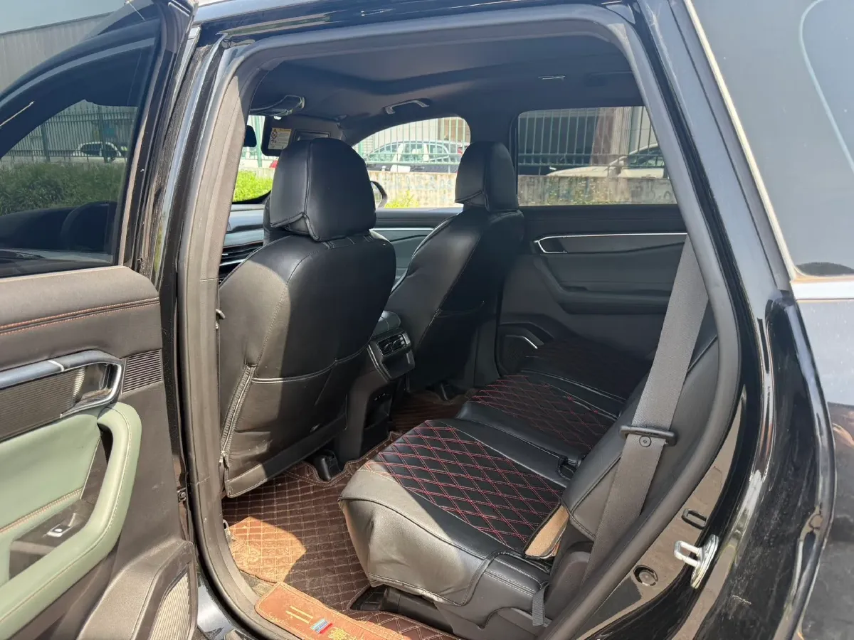 2023 Geely Okavango L 2.0T 218HP L4 7DCT,autocango,china used car exporter,china ev exporter,chinese used car exporter,chinese used ev exporter