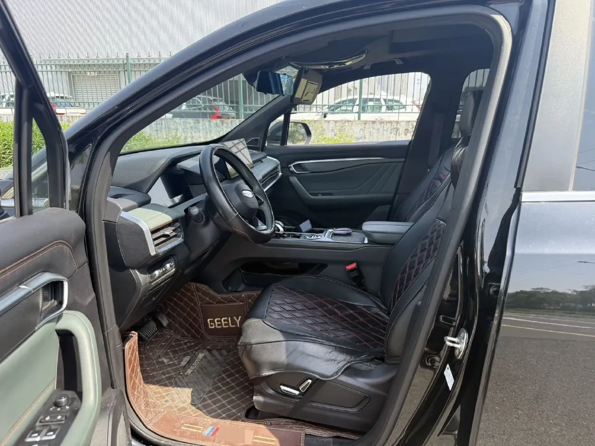 2023 Geely Okavango L 2.0T 218HP L4 7DCT,autocango,china used car exporter,china ev exporter,chinese used car exporter,chinese used ev exporter