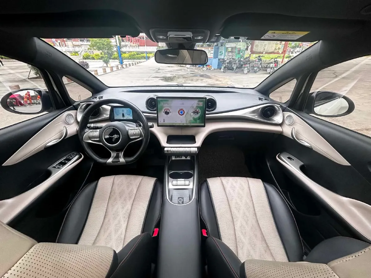 2023 BYD Dolphin BEV 44.928KWH,autocango,china used car exporter,china ev exporter,chinese used car exporter,chinese used ev exporter