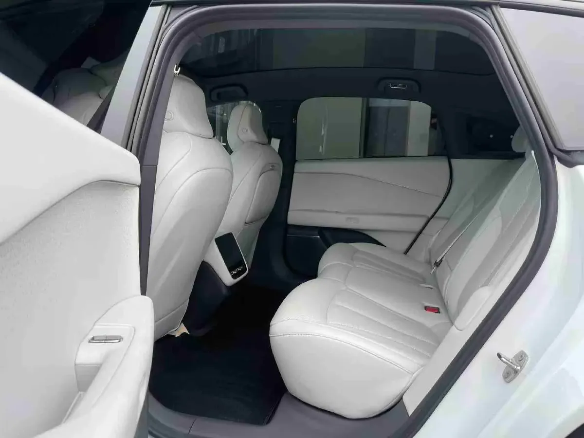 2024 Xpeng P7+ BEV 76.3KWH,autocango,china used car exporter,china ev exporter,chinese used car exporter,chinese used ev exporter