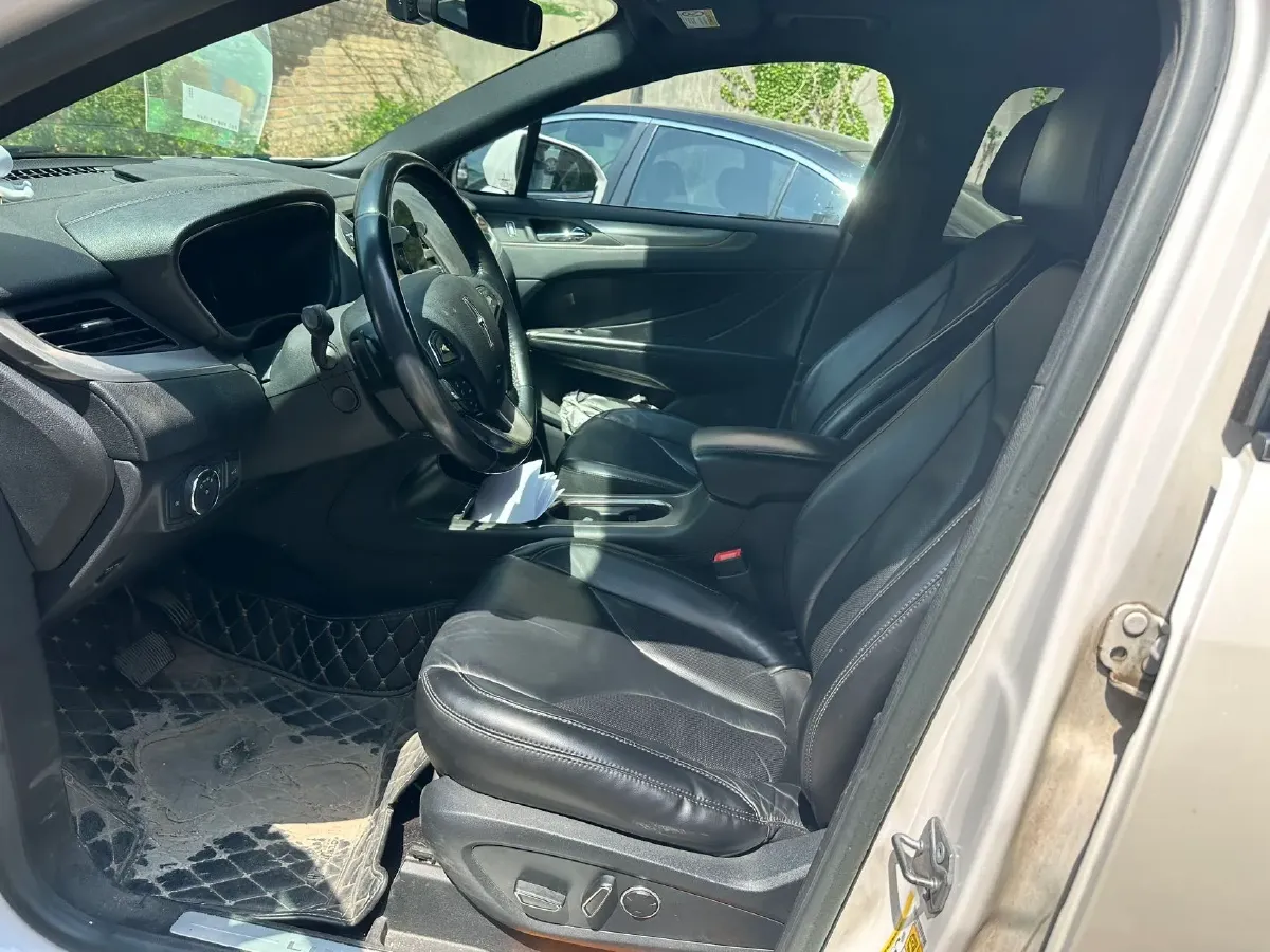 2018 Lincoln MKC 2.0T 203HP L4 6AT,autocango,china used car exporter,china ev exporter,chinese used car exporter,chinese used ev exporter