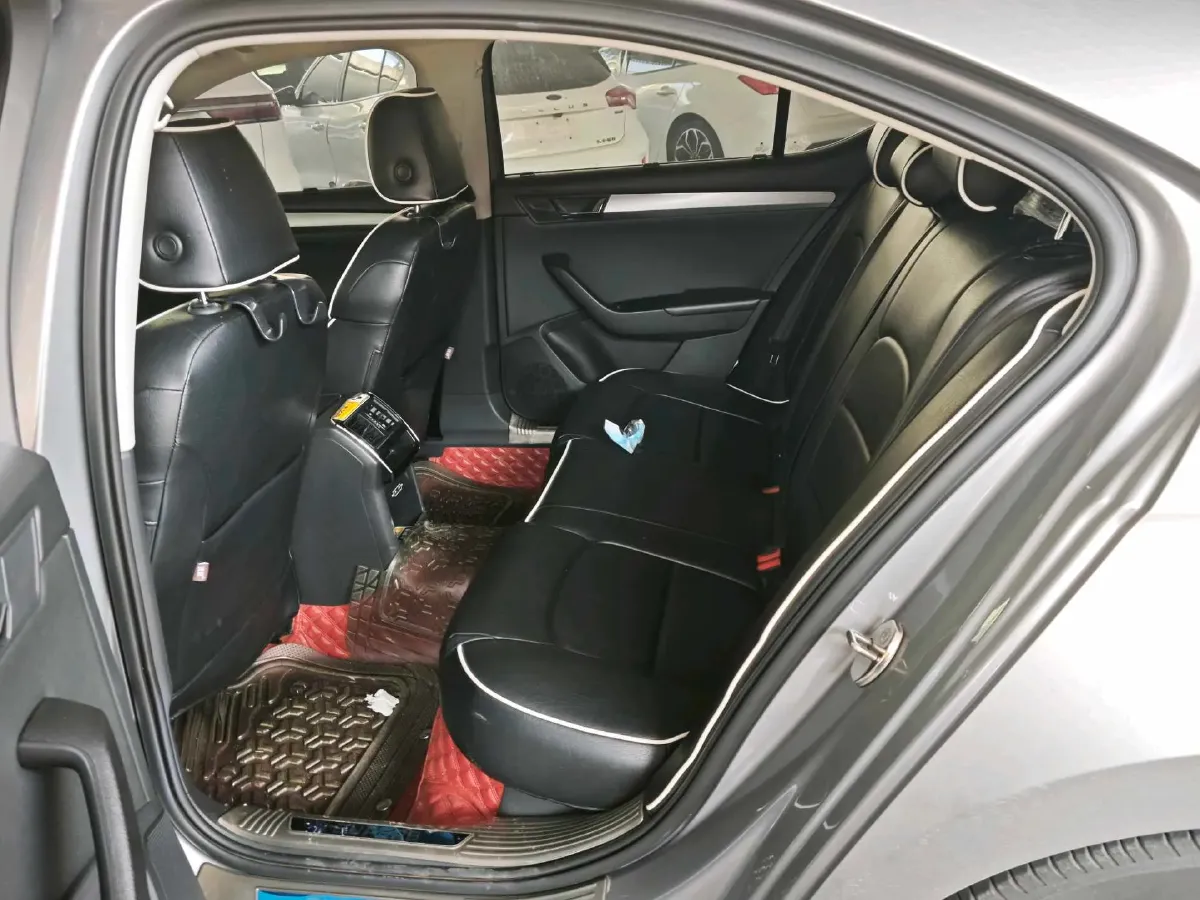 2018 Nissan Terra 2.5L 184HP L4 7AT,autocango,china used car exporter,china ev exporter,chinese used car exporter,chinese used ev exporter