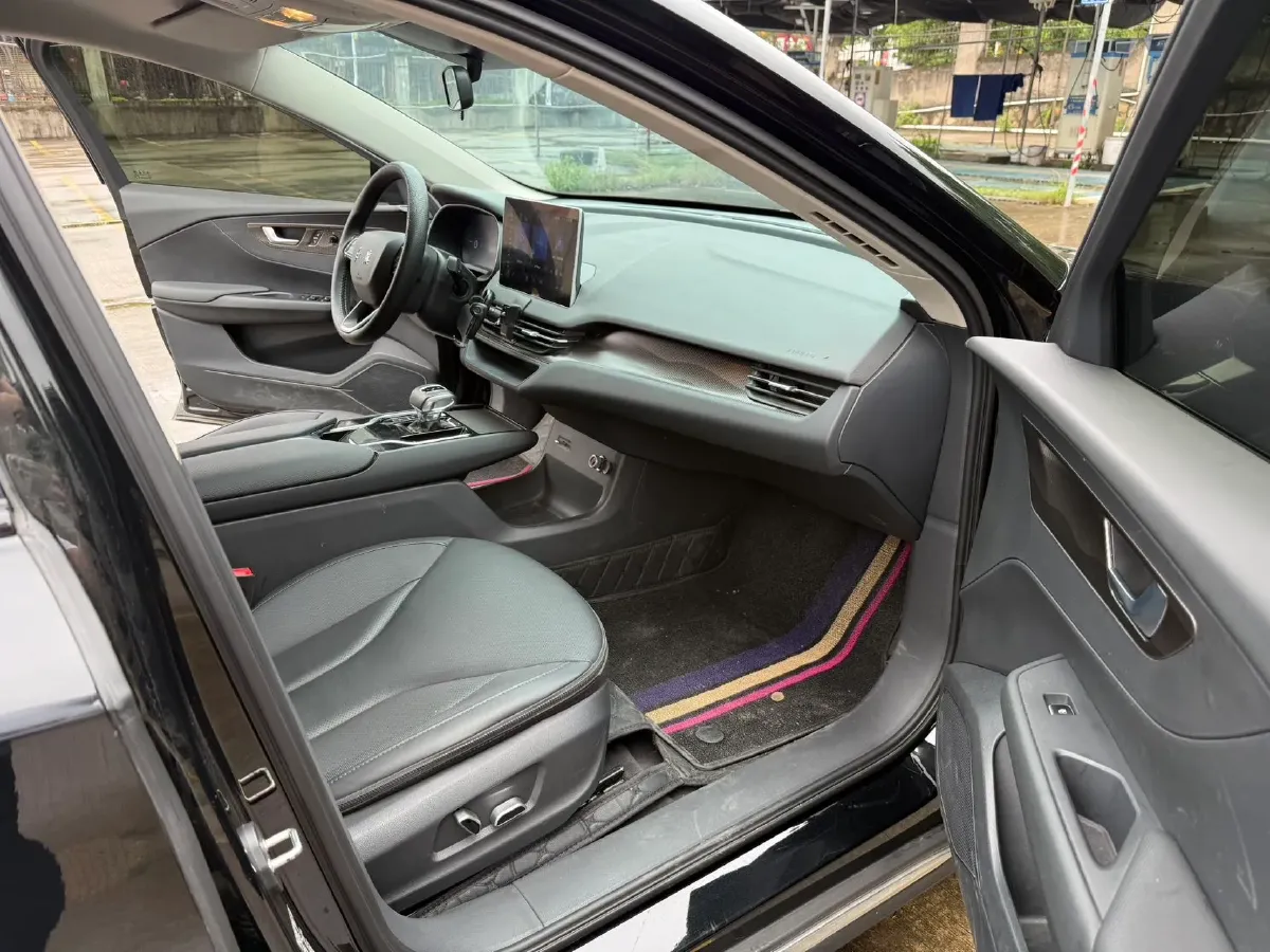 2023 HongQi E-QM5 BEV 54KWH,autocango,china used car exporter,china ev exporter,chinese used car exporter,chinese used ev exporter