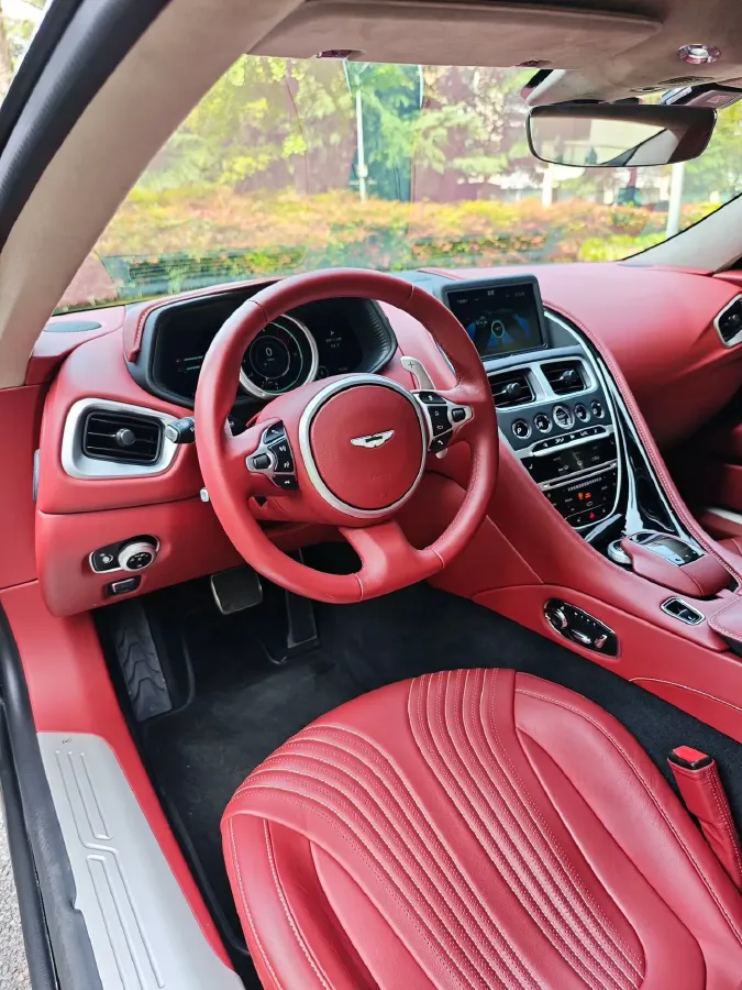 2019 Aston Martin DB11 4.0T 510HP V8 8AT,autocango,china used car exporter,china ev exporter,chinese used car exporter,chinese used ev exporter