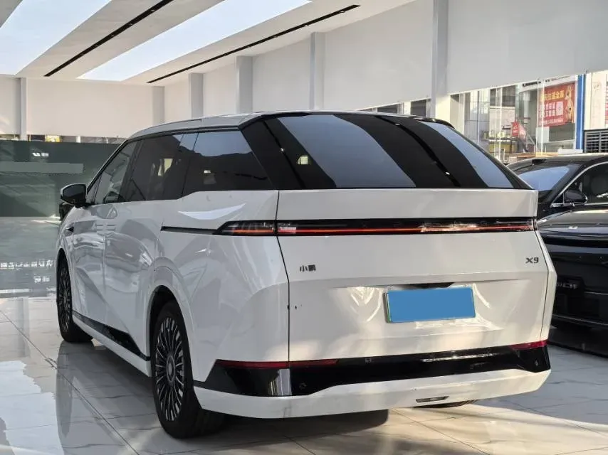 2025 Xpeng X9 BEV,autocango,china used car exporter,china ev exporter,chinese used car exporter,chinese used ev exporter