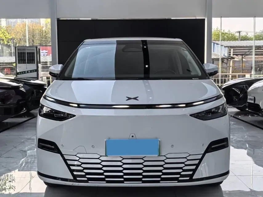2025 Xpeng X9 BEV,autocango,china used car exporter,china ev exporter,chinese used car exporter,chinese used ev exporter